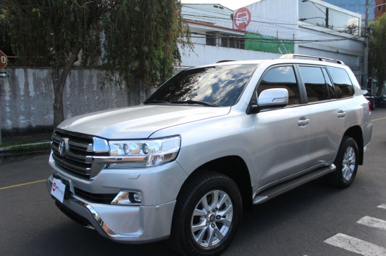 Toyota Land Cruiser VX 2016