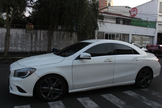 Mercedes-Benz CLA 200 2015