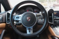 Porsche Cayenne Turbo 2012