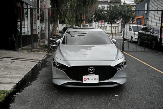 Mazda 3 Hatchback  2020